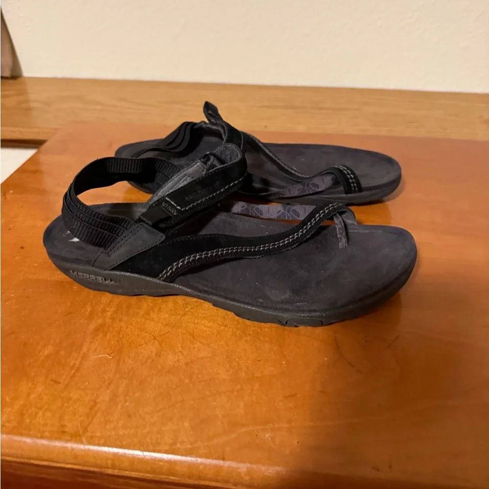 Merrell Women’s Black‎ Sandals - Picture 4 of 5